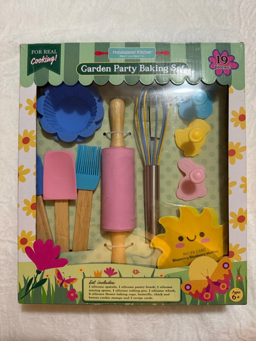 Handstand Kitchen Garden Party 19 Pc Baking Set